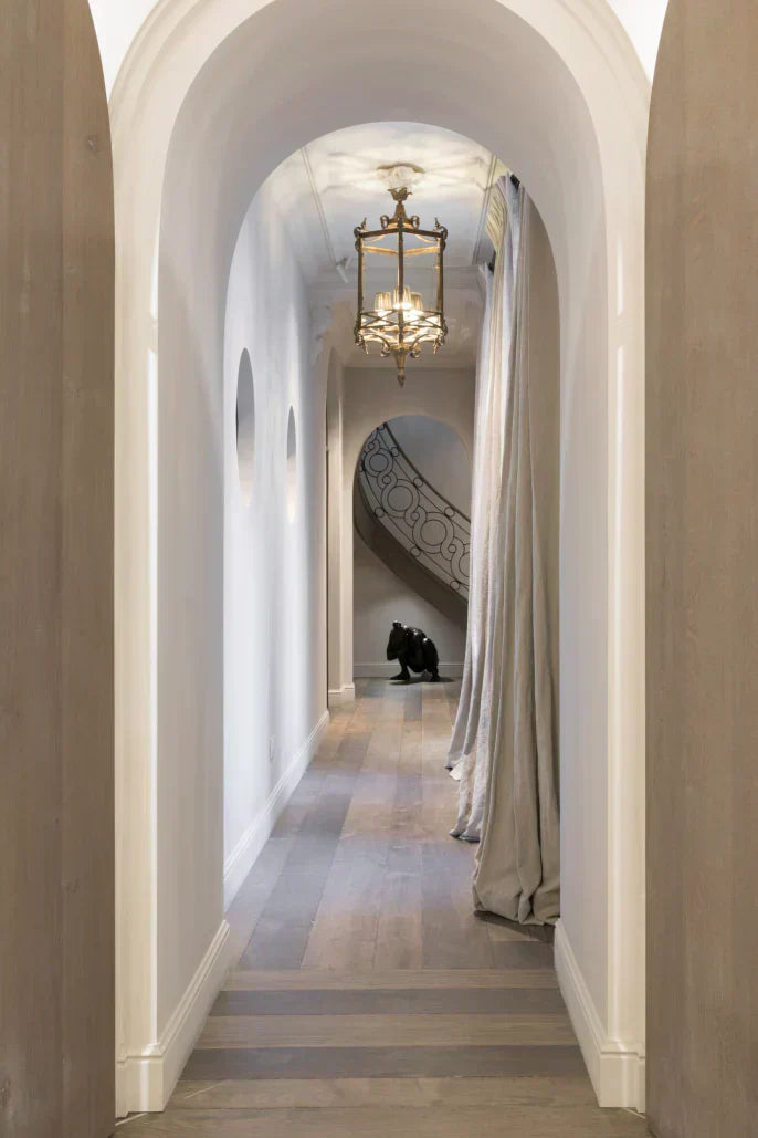 City Loft in Classical Style