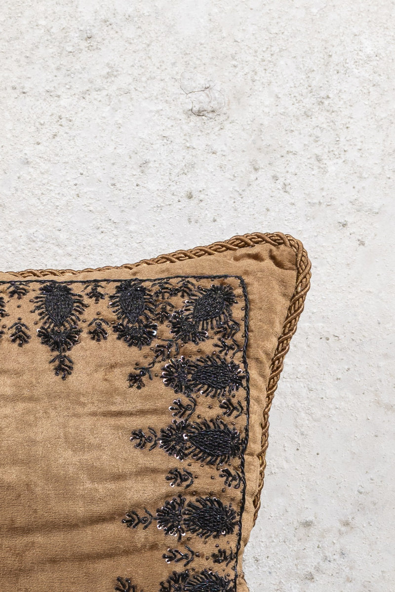 CUSHION - CARAMEL - ZARDOZI
