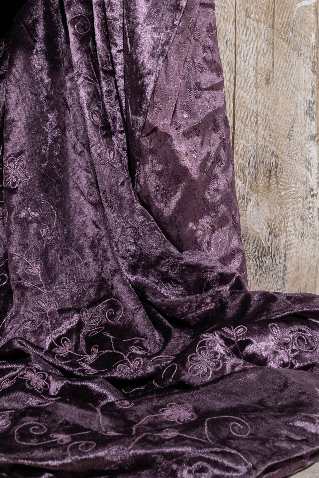 BLANKET - EMBROIDERED - AUBERGINE