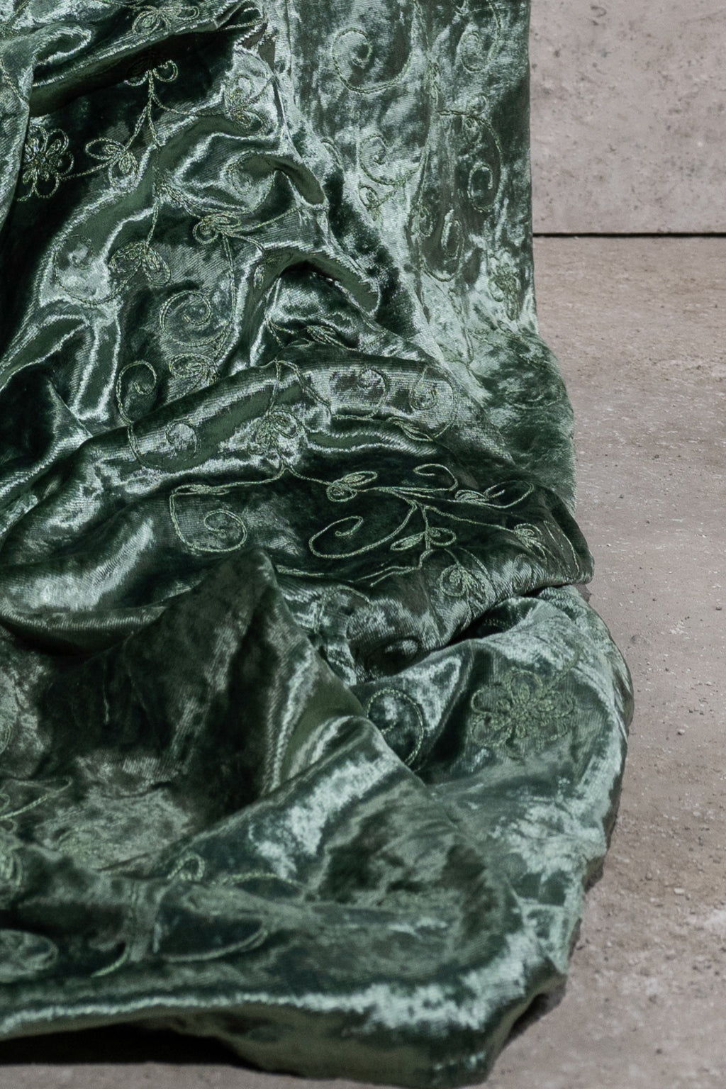 BLANKET - EMBROIDERED - MINTGREEN