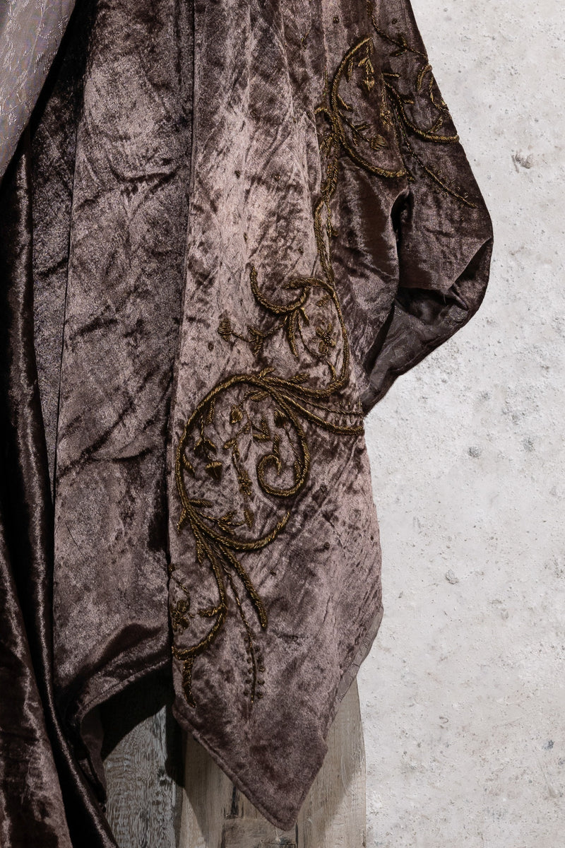 BLANKET - EMBROIDERED - BROWN