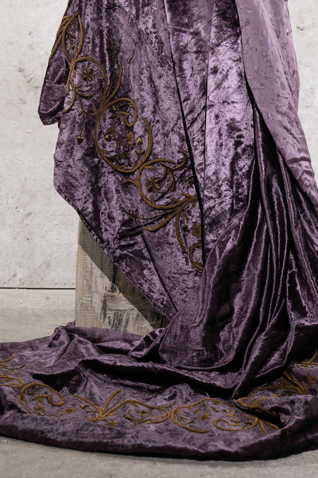 BLANKET - EMBROIDERED - PURPLE