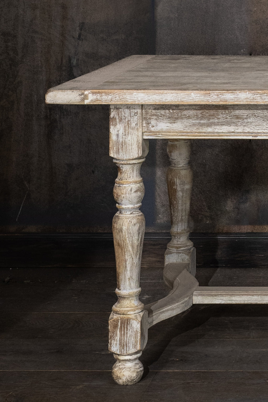 TABLE - COUNTRY WOODEN