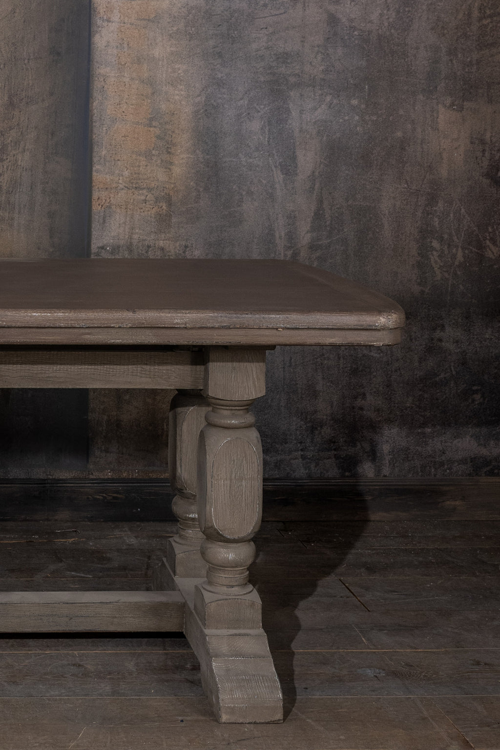 TABLE - COUNTRY WOODEN