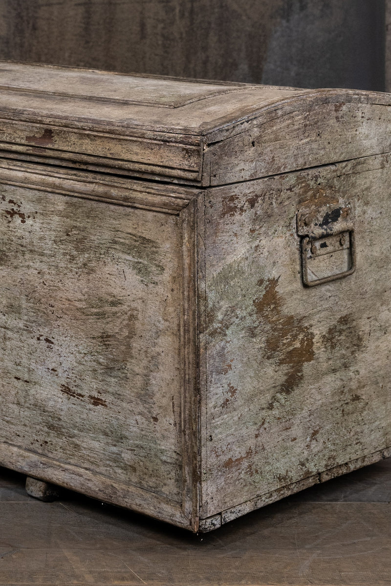 TRUNK - BROWN - ANTIQUE