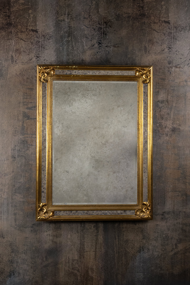 MIRROR - GOLDEN ORNAMENTS