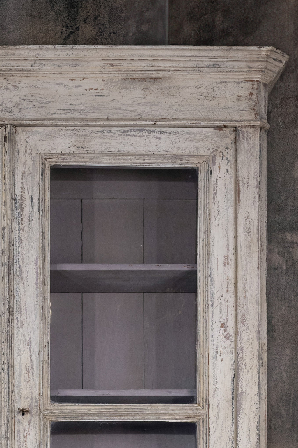 CABINET - DISPLAY ANTIQUE