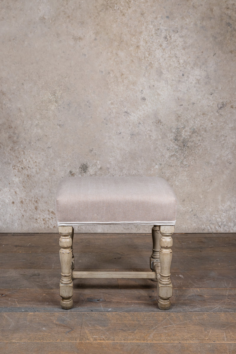 FOOTSTOOLS - BEIGE