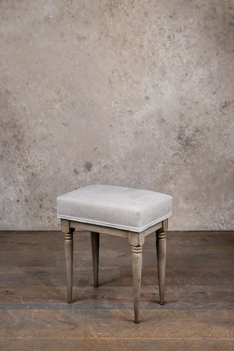 FOOTSTOOLS - BEIGE
