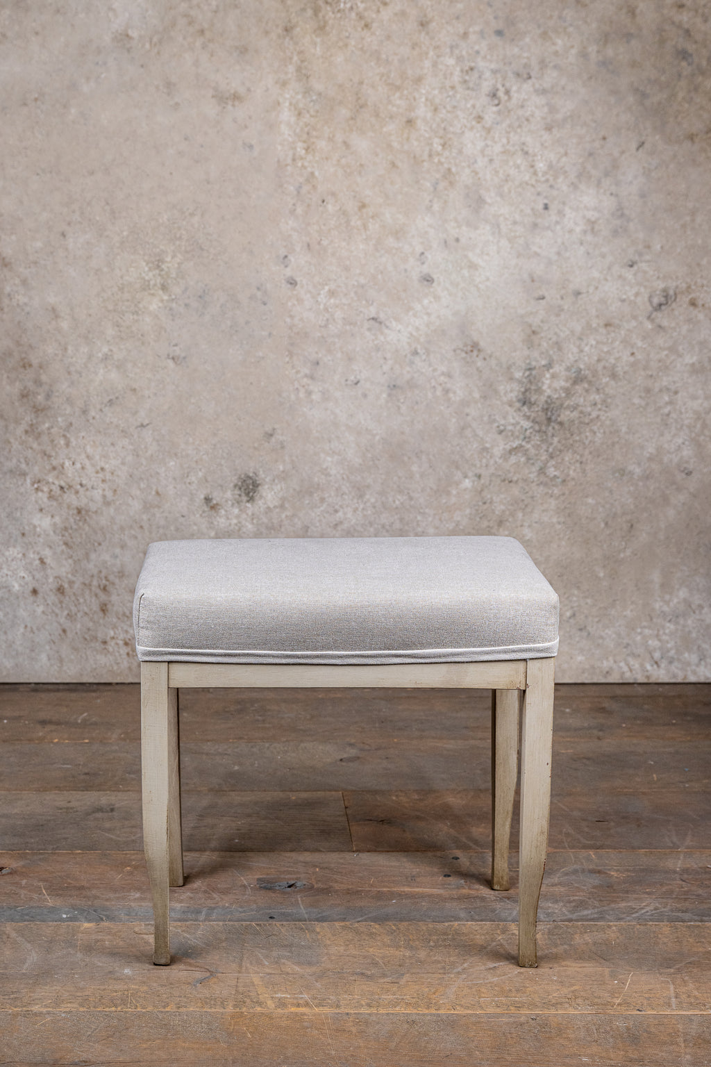 FOOTSTOOLS - BEIGE