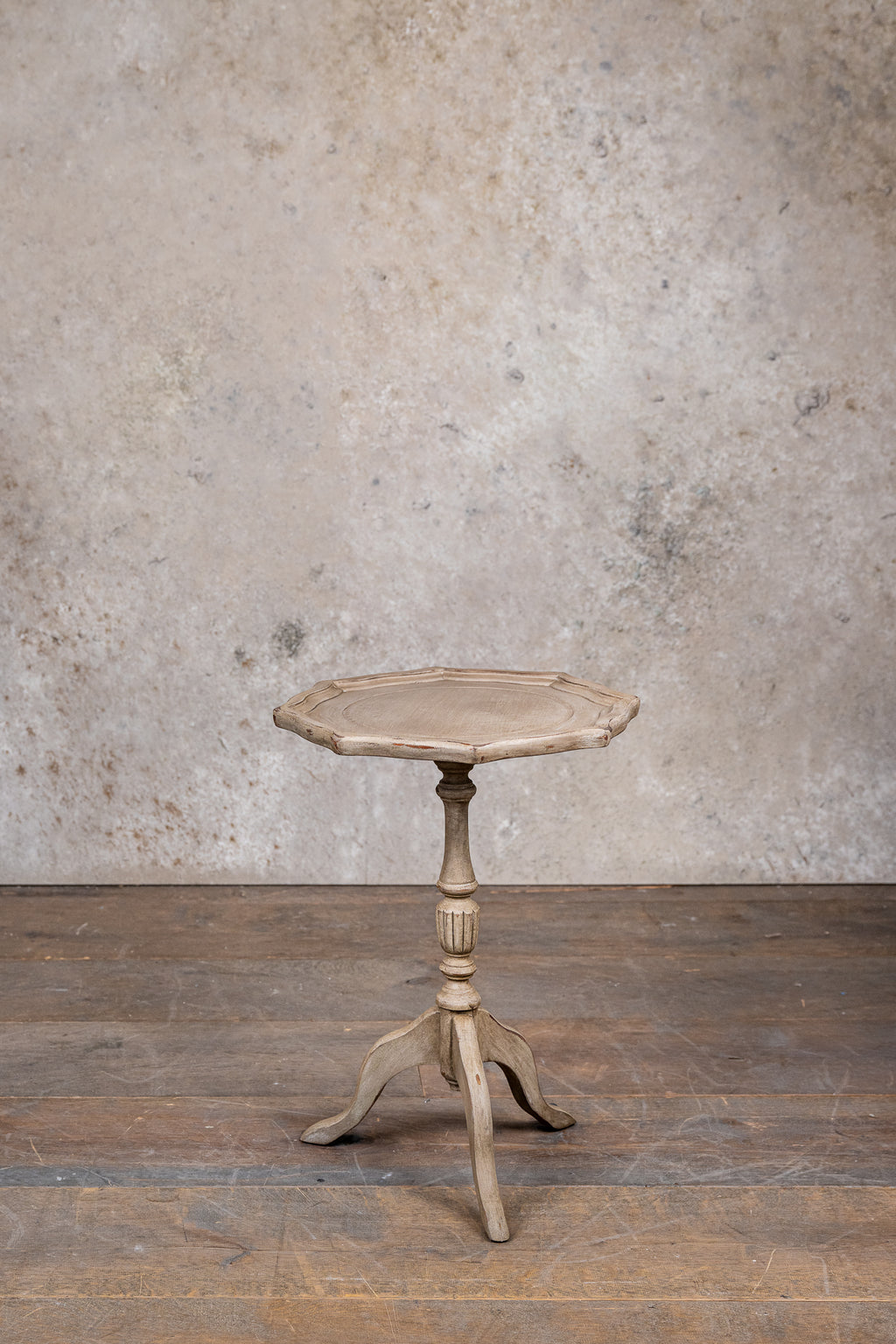 SIDE TABLE - WINE TABLE IN BEIGE DE GRIS