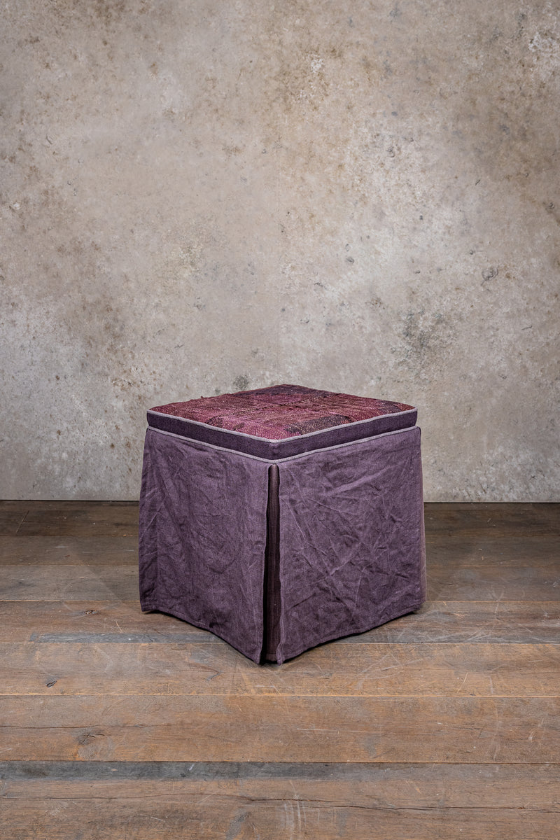 FOOTSTOOLS - BURGUNDY