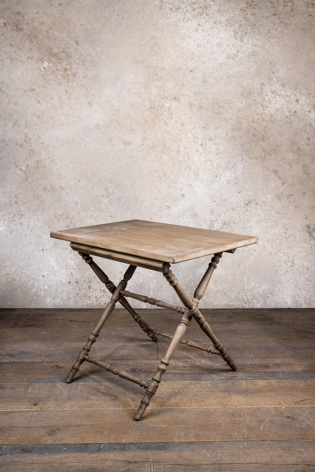 SIDE TABLE - PATINATED
