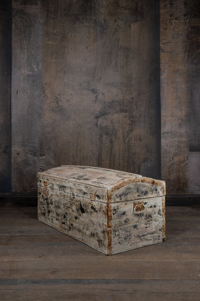 TRUNK - LIGHT GREY - WOODEN