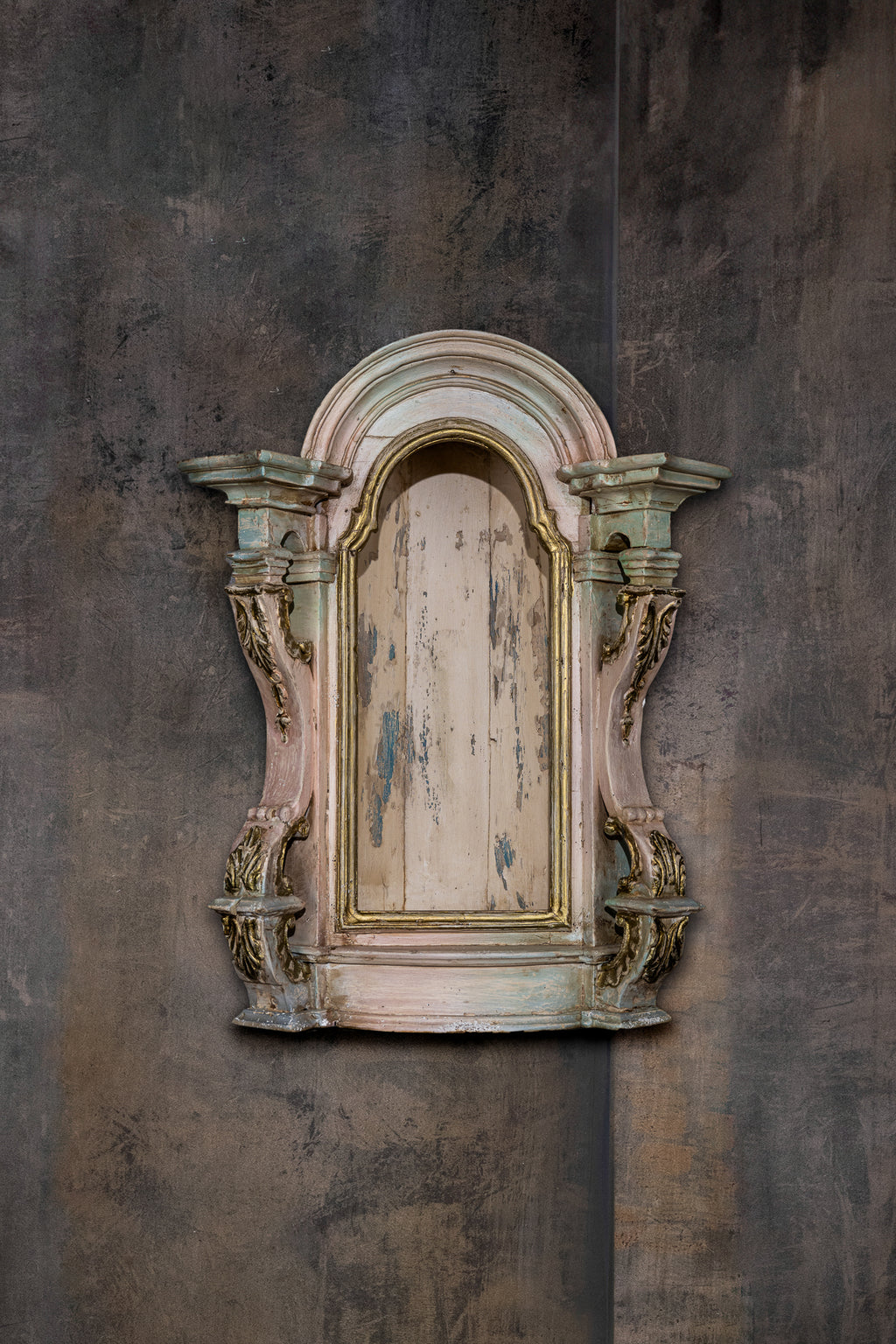 NICHE - WALL - WOODEN