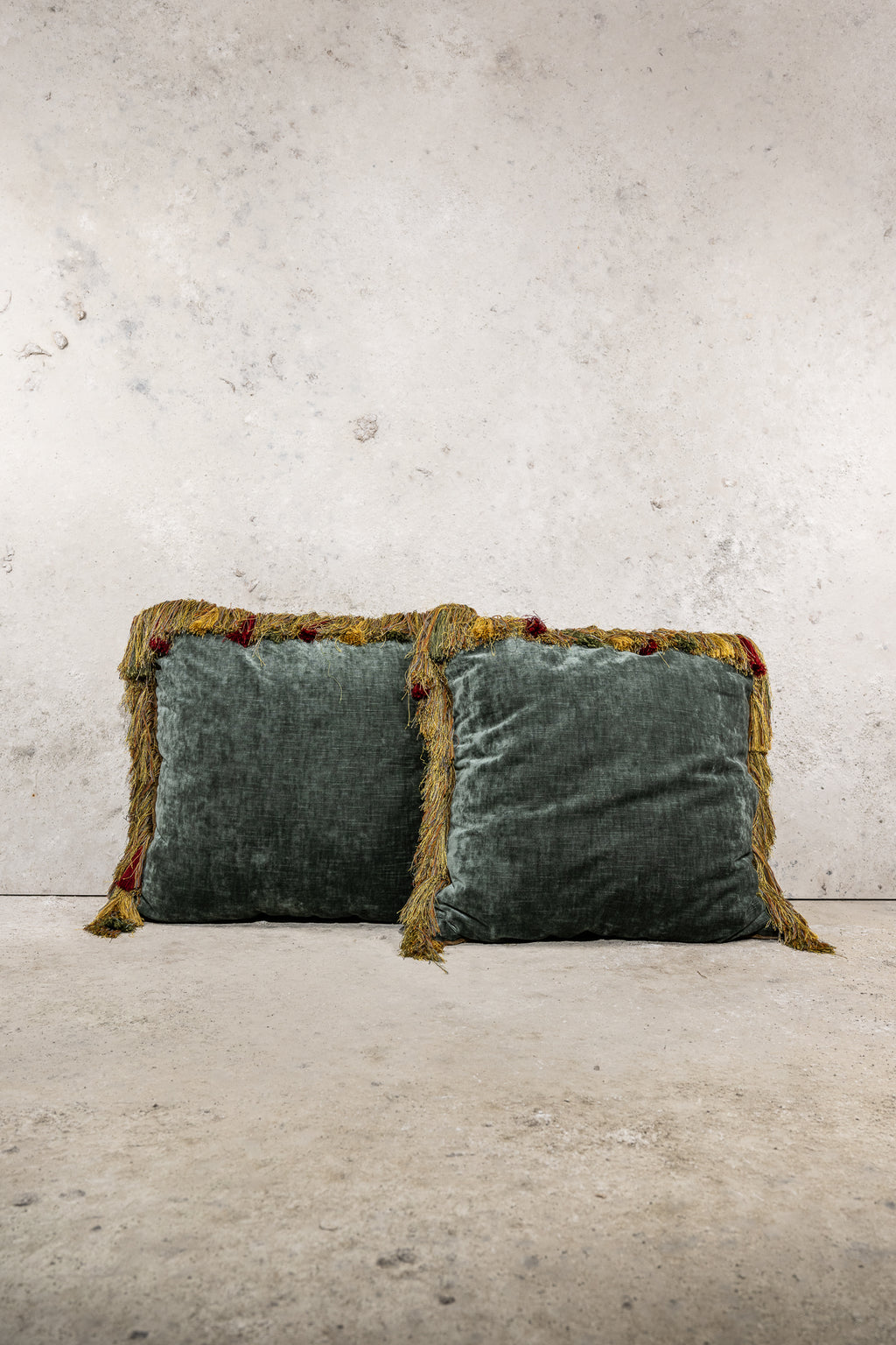 CUSHION - ECLECTIC - GREY/GOLD WITH FRINGES