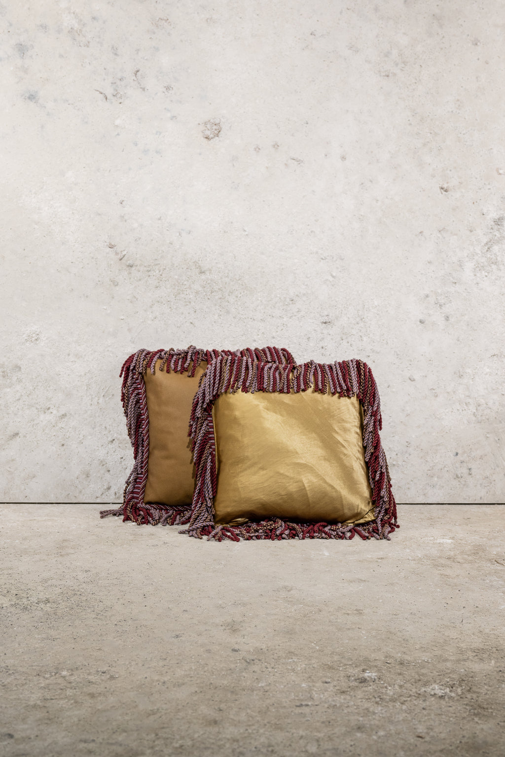 CUSHION - CAMEL - WITH FRINGES