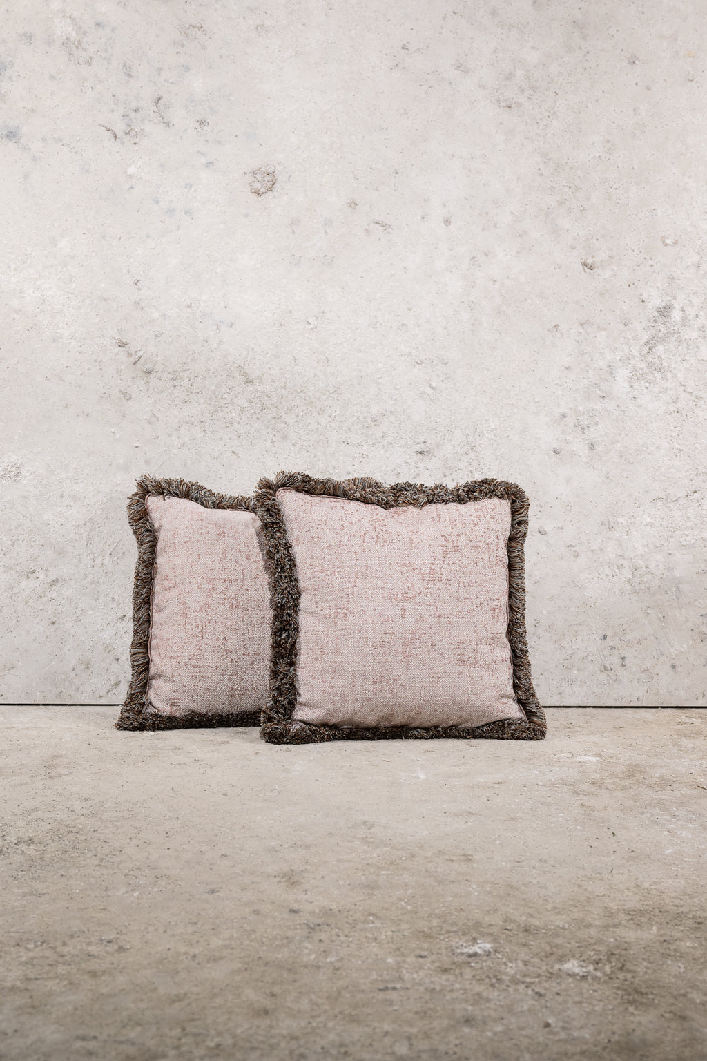 CUSHION - BEIGE - WITH FRINGES