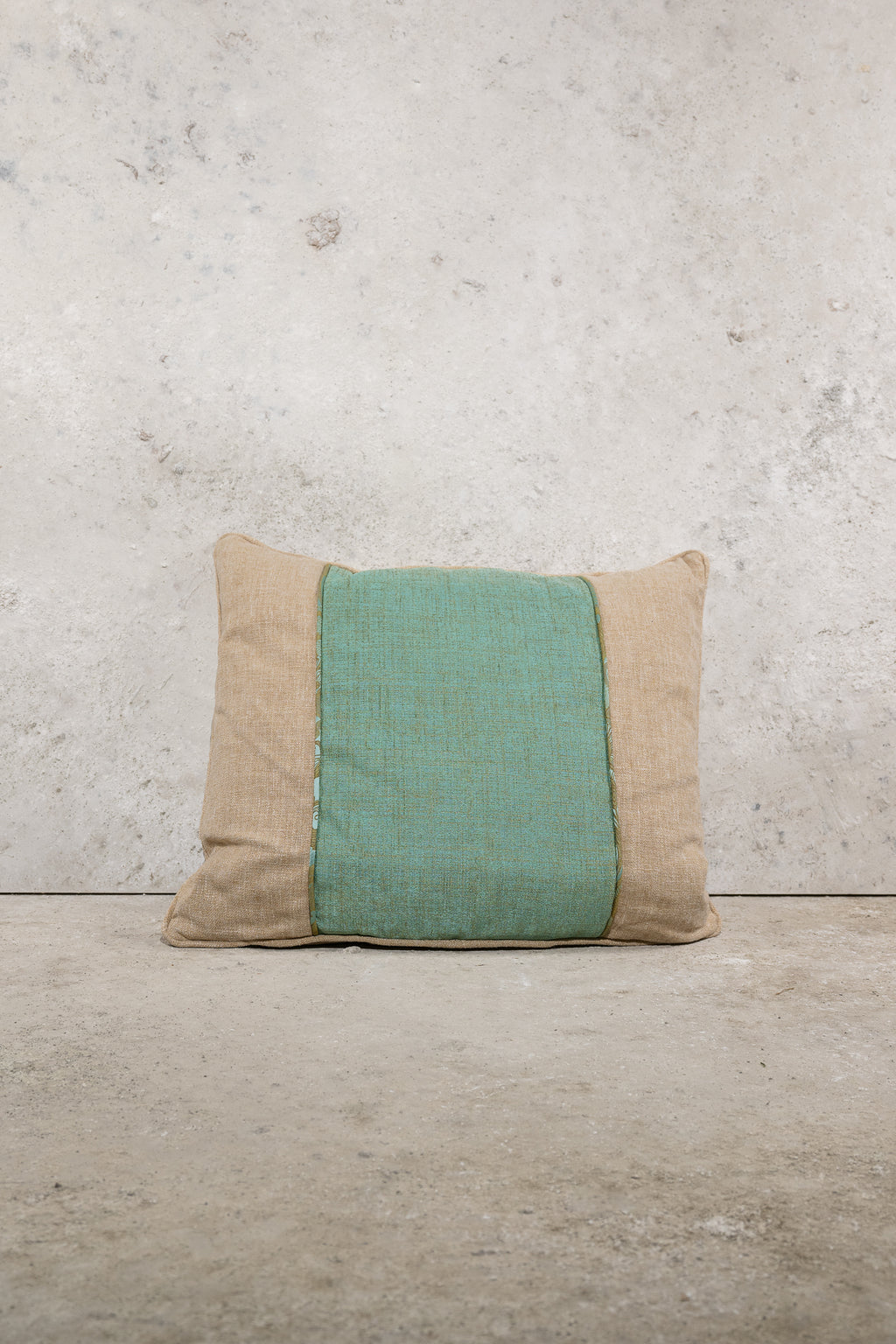 CUSHION - BLUE/BEIGE