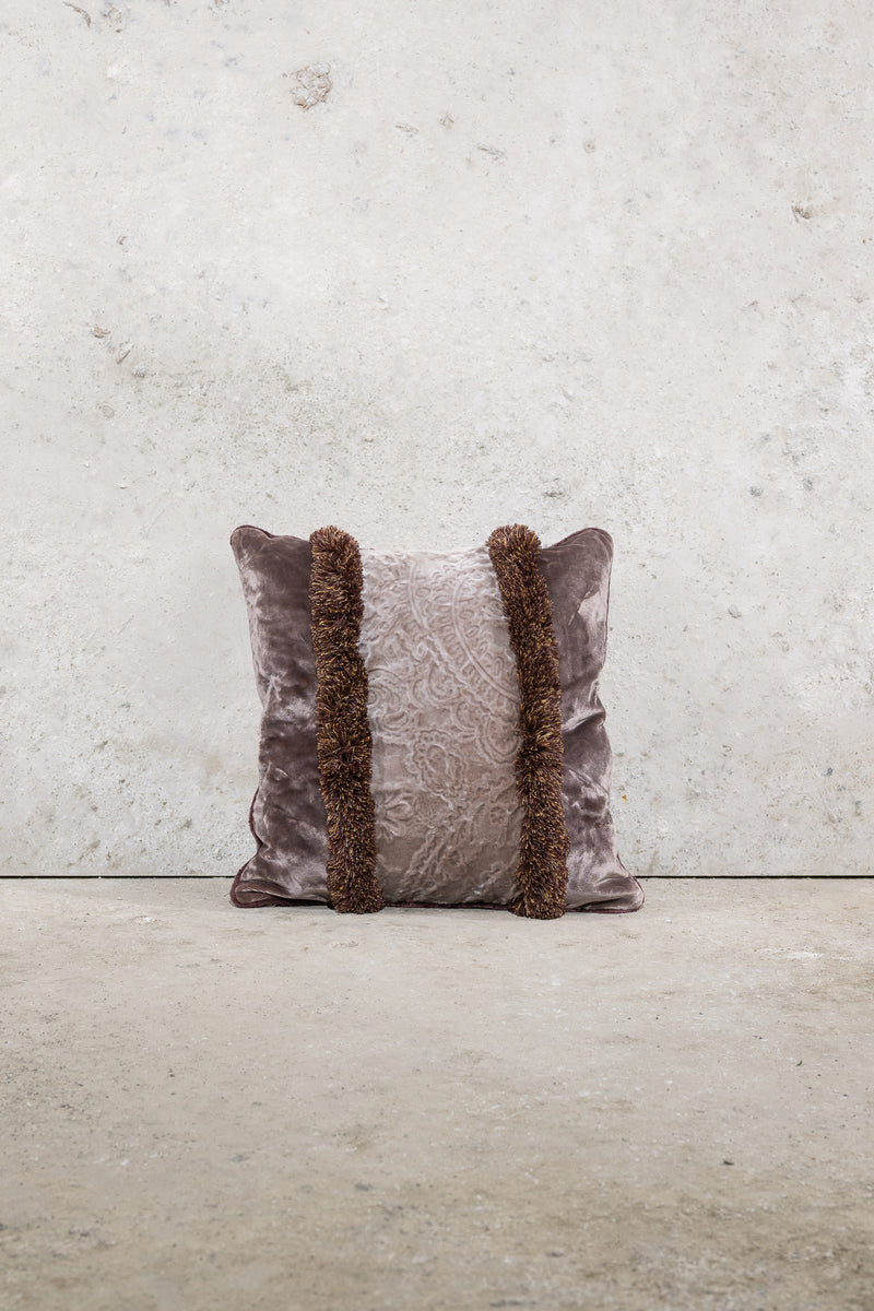 CUSHION - BROWN - WITH FRINGES