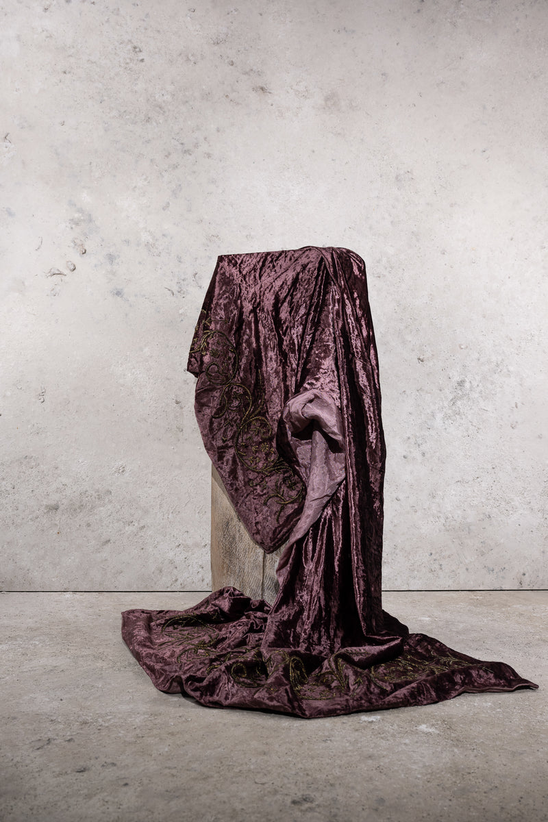 BLANKET - EMBROIDERED - AUBERGINE