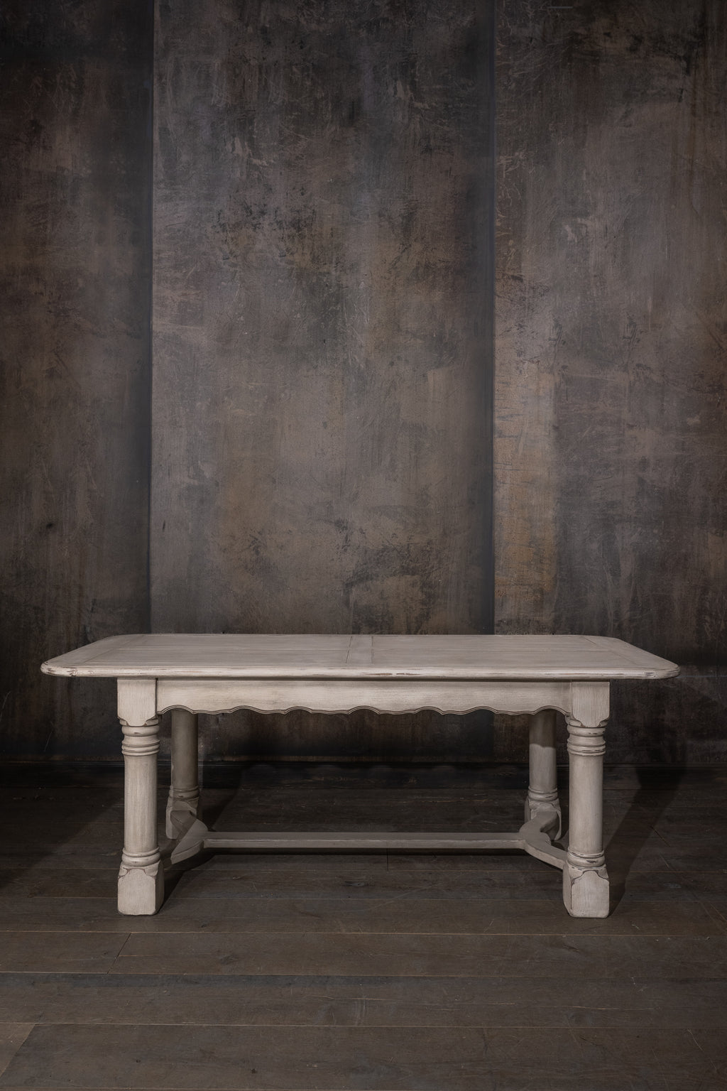 TABLE - COUNTRY WOODEN