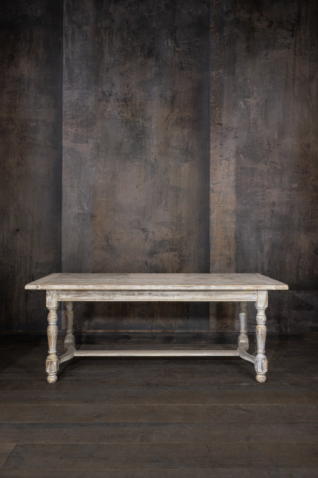 TABLE - COUNTRY WOODEN