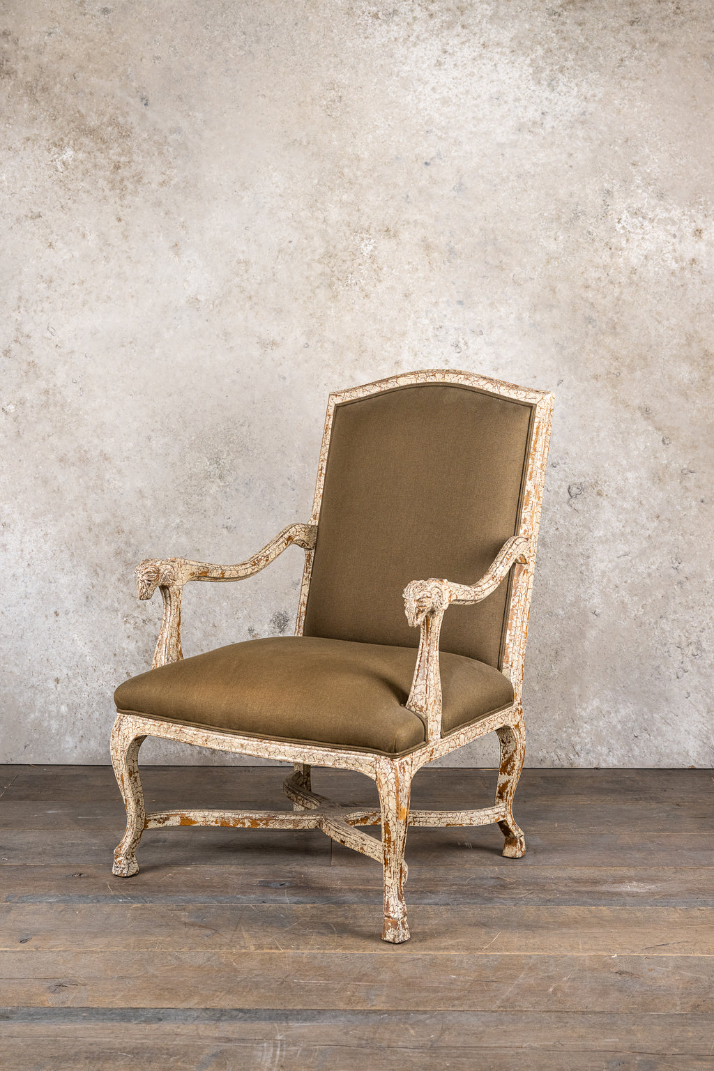 ARMRESTCHAIR - BROWN - RAM DETAIL