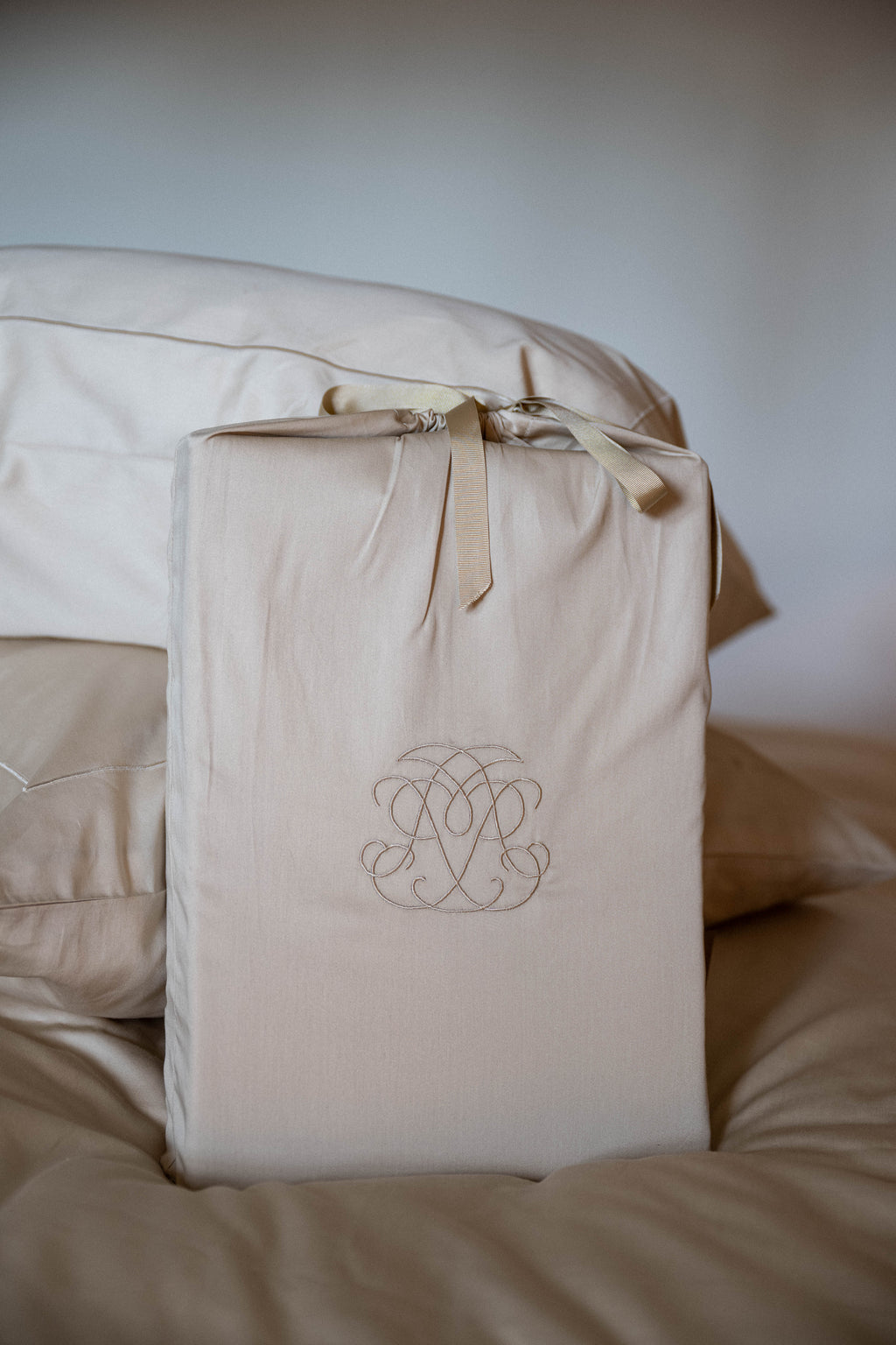 Ensemble de housse de couette brodé