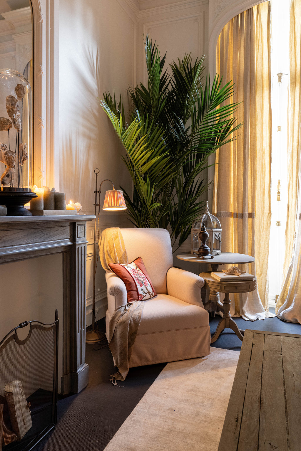 BIJZETTAFEL - GEPATINEERD